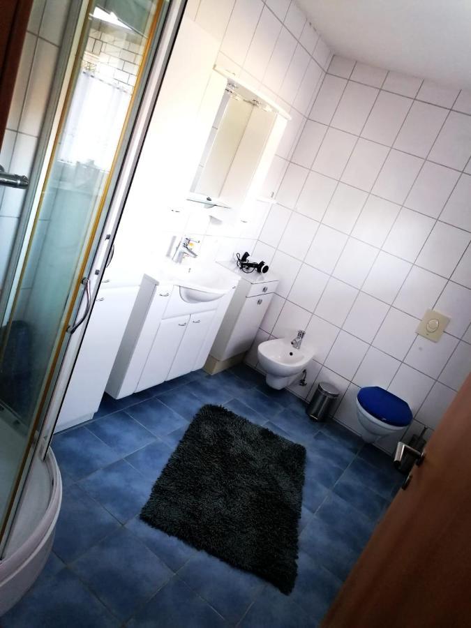 Ferienwohnung Mit Terrasse Fuer Bis Zu 4 Personen Balve Bagian luar foto